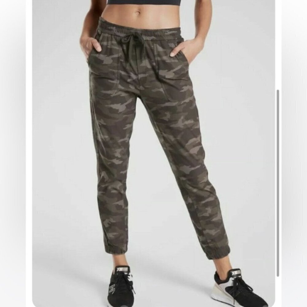 Athleta Farallon Camo Jogger‎ Pant Size 0